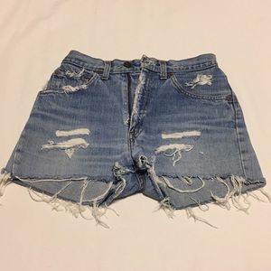 Levi’s highwaisted shorts